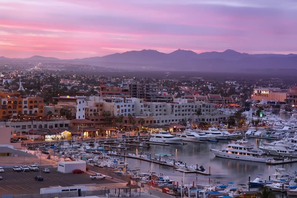 Cabo San Lucas – auringonlaskun loisto Baja Californian kärjessä