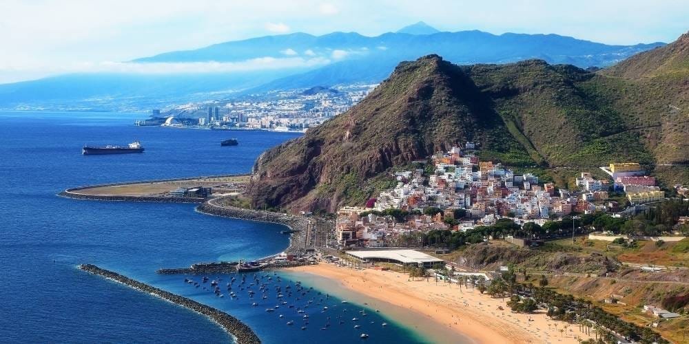 Playa de Las Teresitas – kultahiekan keidas Teneriffan pohjoisrannikolla