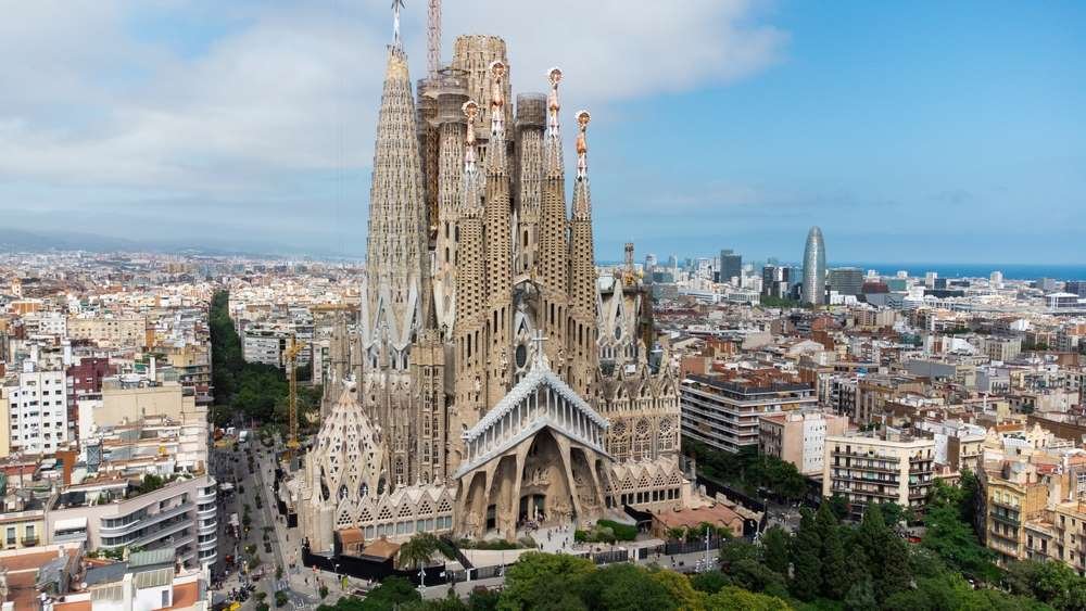 Sagrada-Familia-Gaudi-Aerial-shot-1