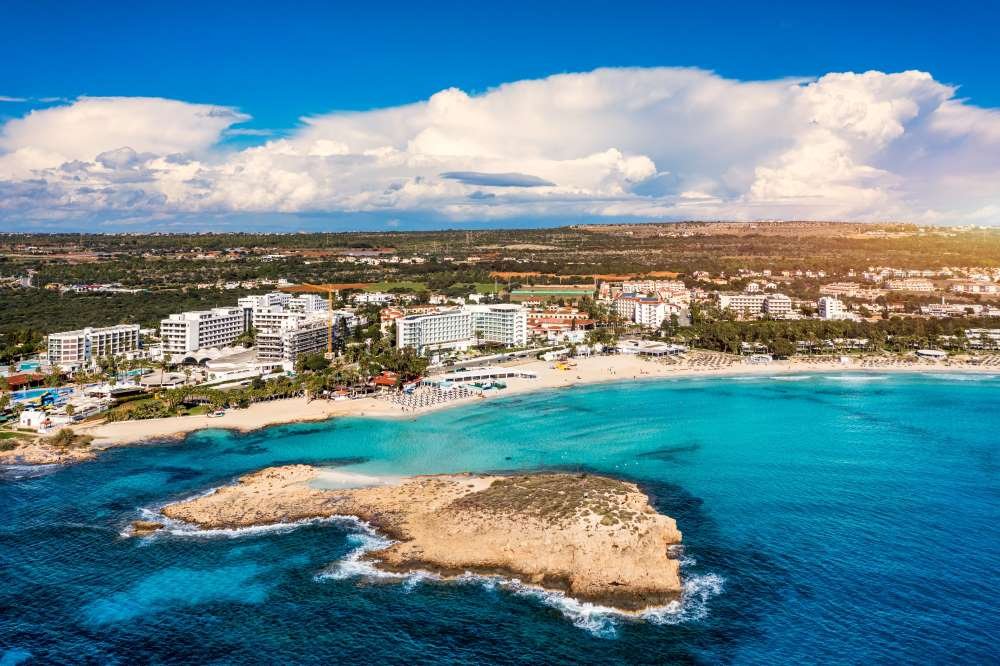 Nissi Beach – Ayia Napan turkoosinsininen paratiisi